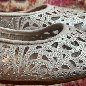 Alex Marie Silver Altana Rhinestone Flats Size 8